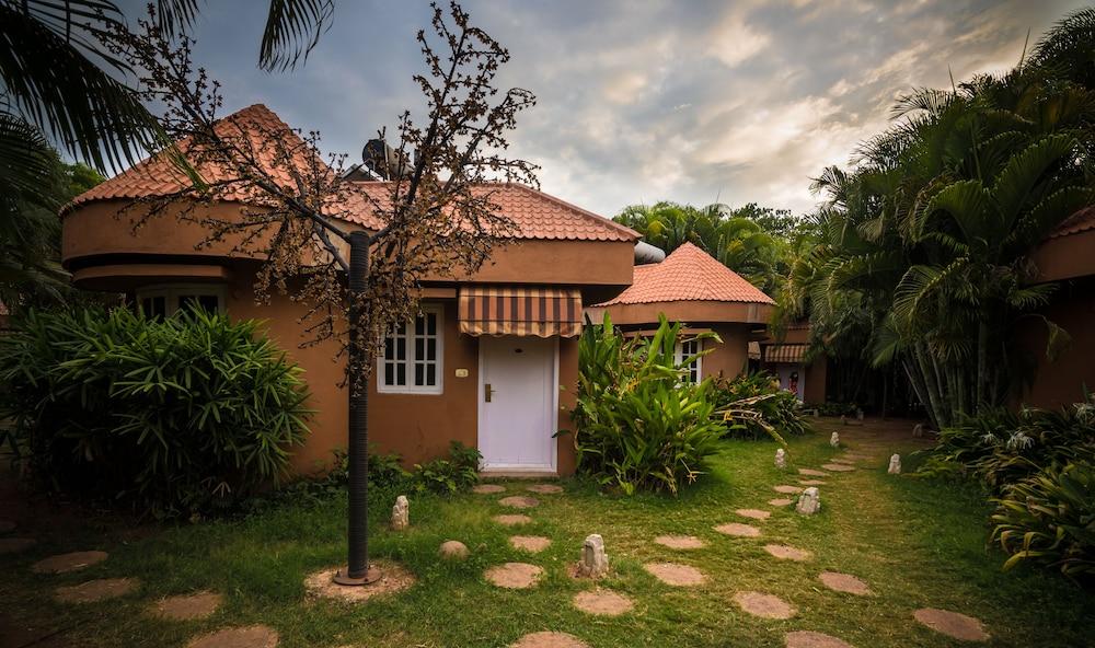 Vijayshree Resort And Heritage Village Хоспет Екстериор снимка